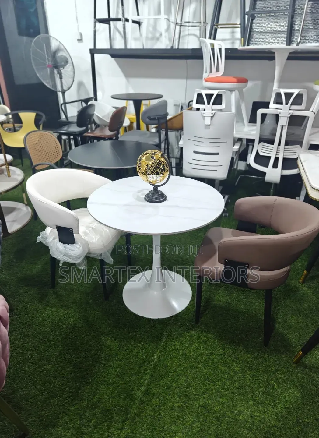 Best Quality Round Marble Top Table With Chairs