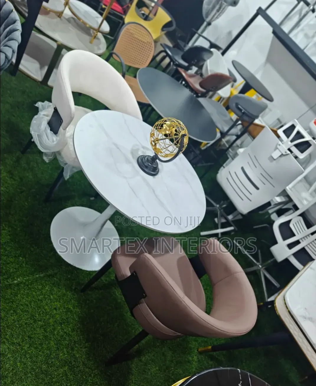 Best Quality Round Marble Top Table With Chairs