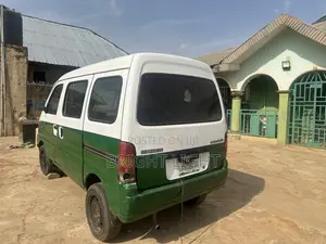 Suzuki APV Minibus 2008 Green
