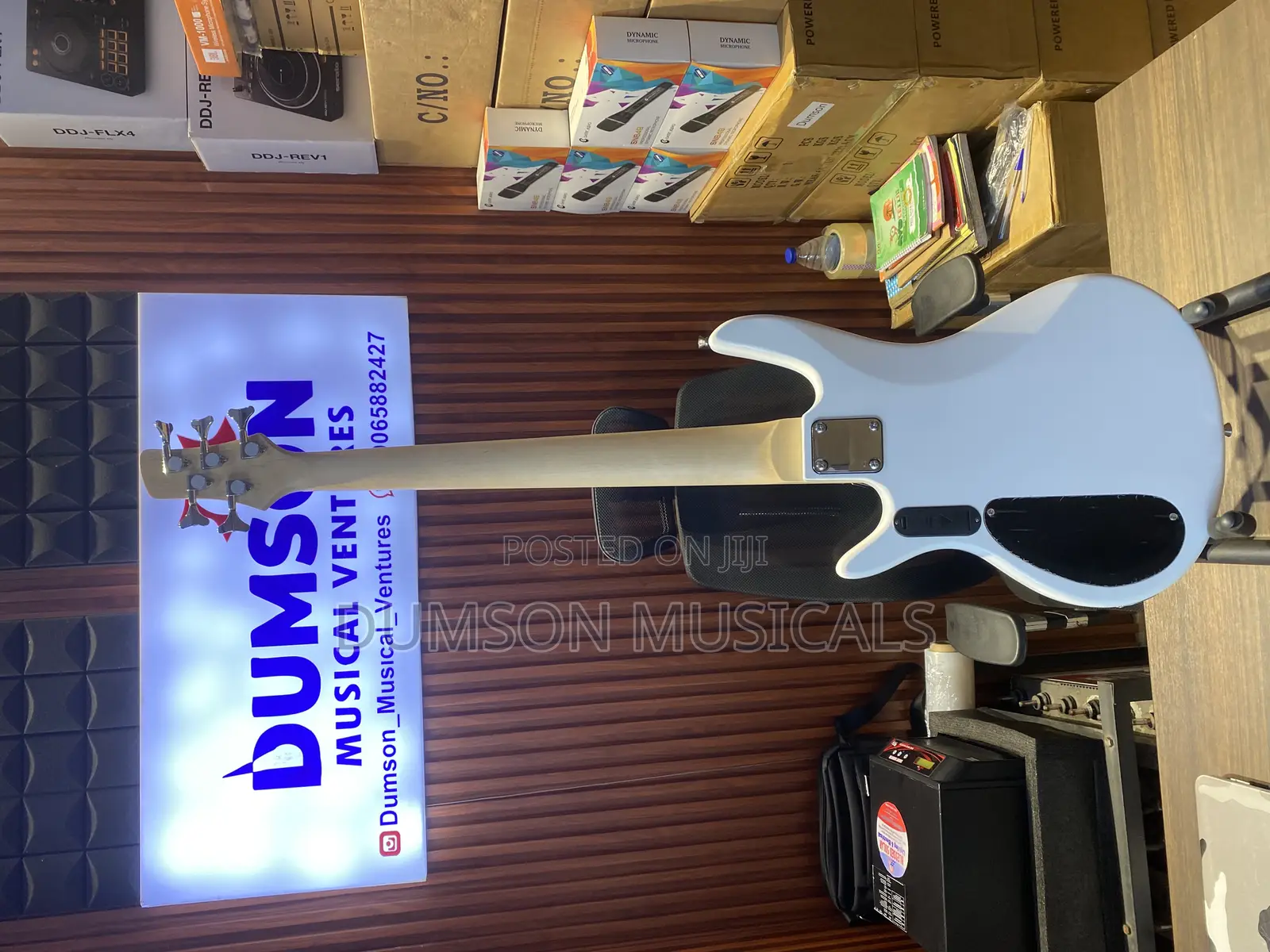 Ibanez Active 5 Strings Bass Guitar  Pure White