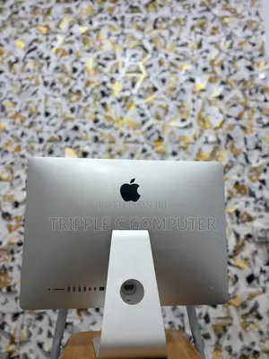 Desktop Computer Apple iMac 8GB Intel Core i5 HDD 1T