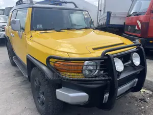 Toyota FJ Cruiser Base 4x4 2008 Yellow