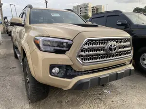 Toyota Tacoma TRD Off Road 2017 Beige