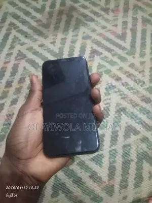 Apple iPhone XS 64 GB Black