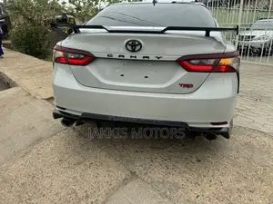 Toyota Camry 2021 Silver