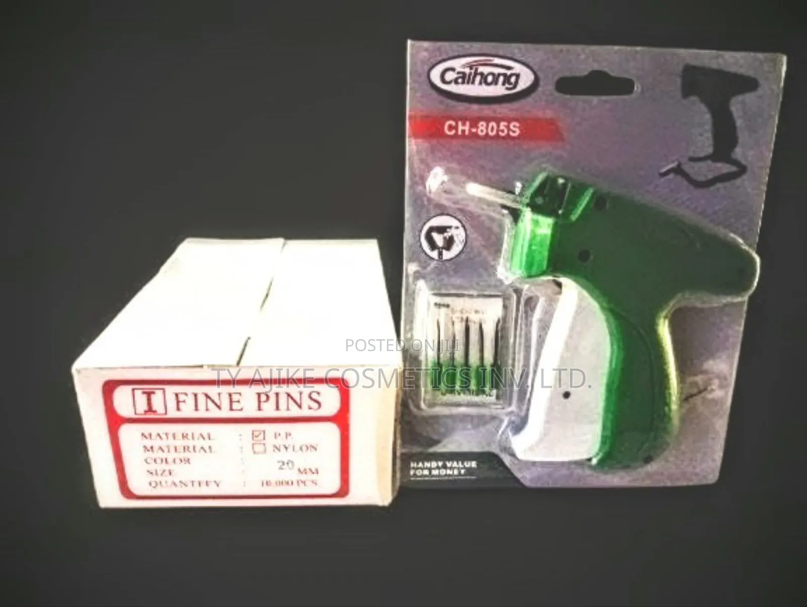 Tagging Gun With 10,000 Barbs, 5 Extra Needles and Fastener