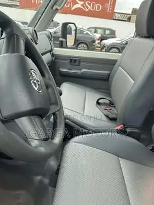 New Toyota Hilux 2025 White