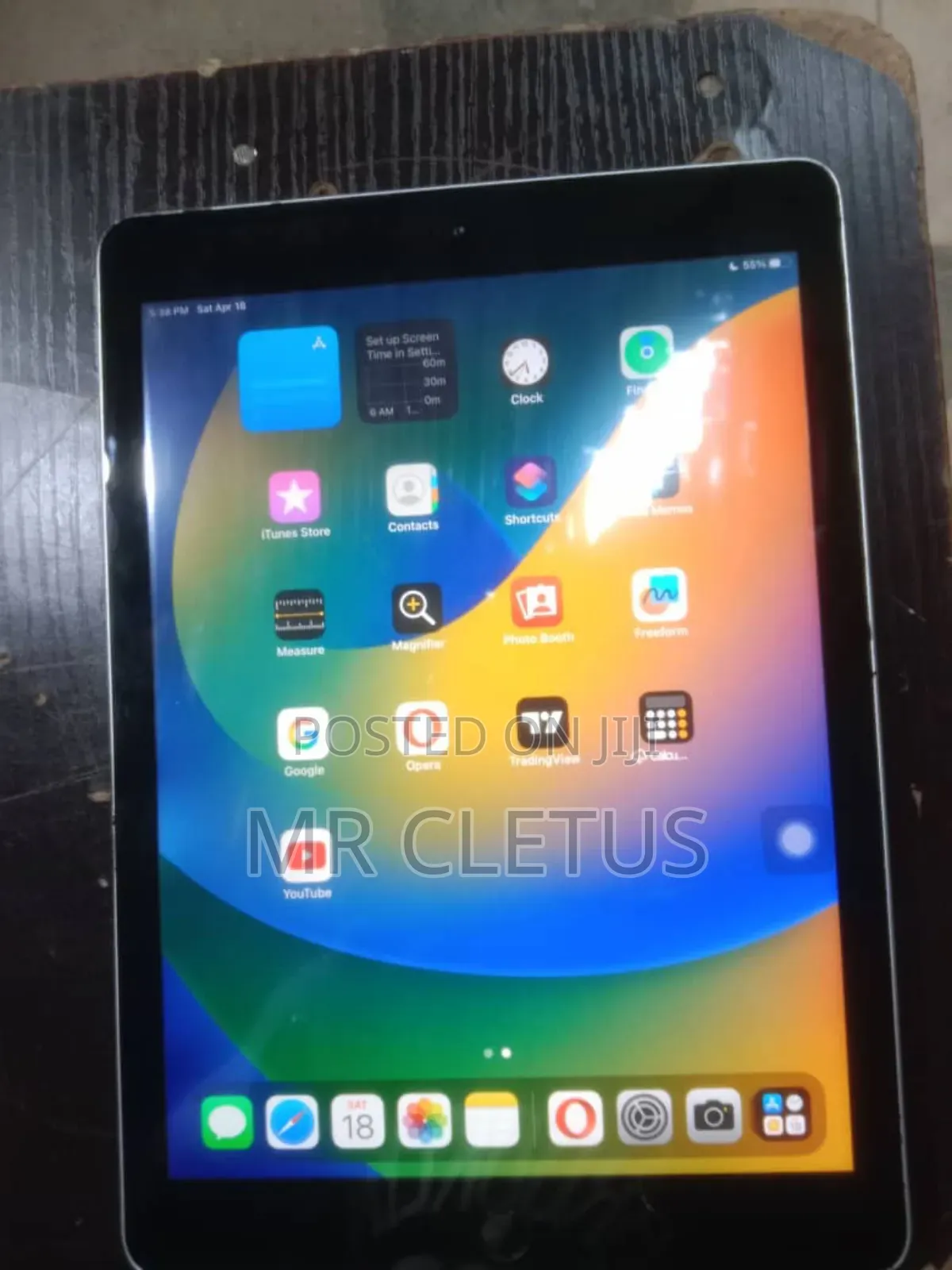 Apple iPad 5 (2022) 32 GB Silver