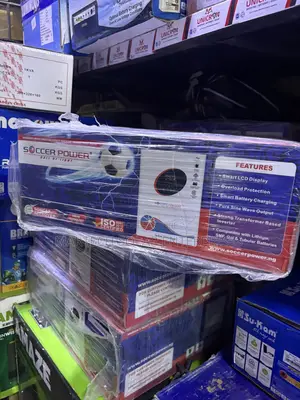 4kva Hybrid Soccer Power Solar Inverter 24v Transformer Based