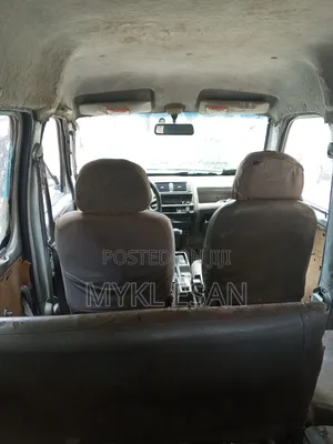 Suzuki APV Minibus 2008 Blue