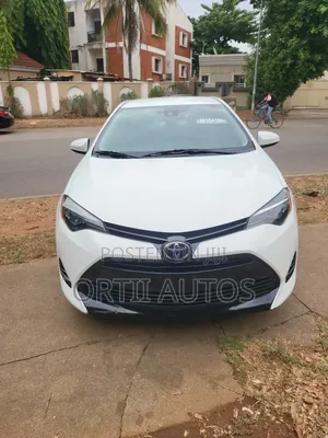 Toyota Corolla 2019 White
