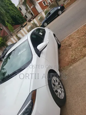 Toyota Corolla 2019 White