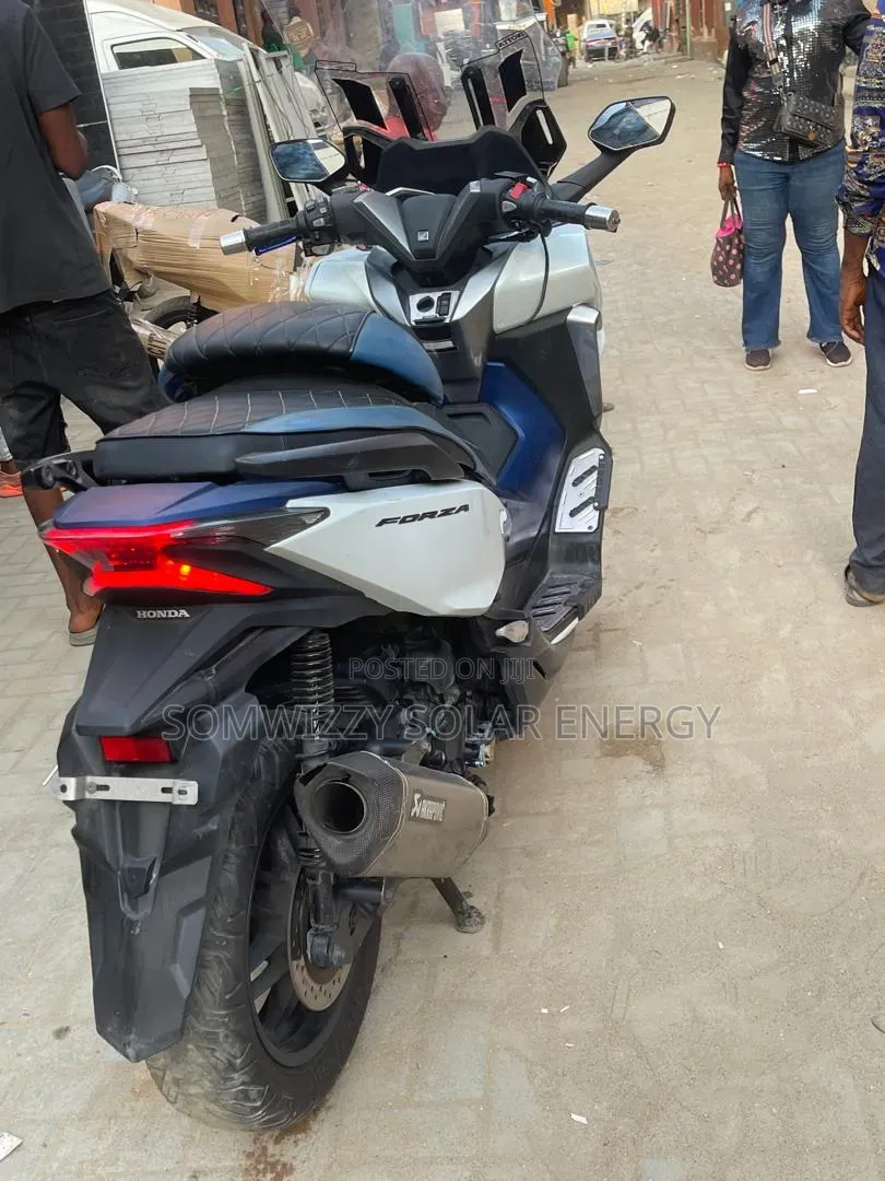 Motorcycle 2021 White