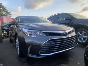 Toyota Avalon Limited Sedan FWD (3.5L 6cyl 6A) 2013 Gray