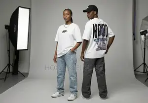 Hoodkleidung