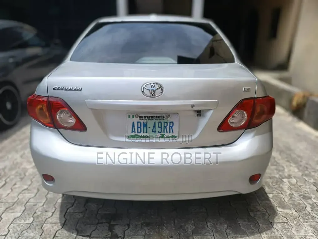 Toyota Corolla 2009 Silver