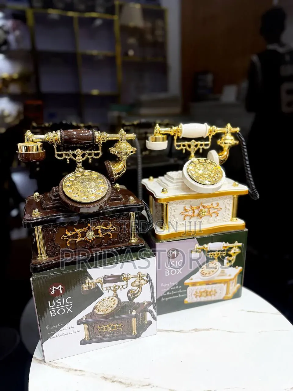 Creative Retro Telephone Model Music Box