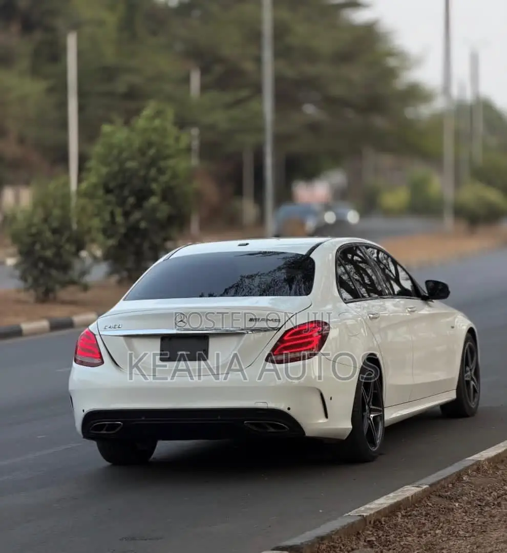 Mercedes-Benz C450 2016 White