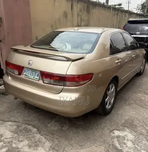 Honda Accord 2.0 Comfort Automatic 2005 Gold