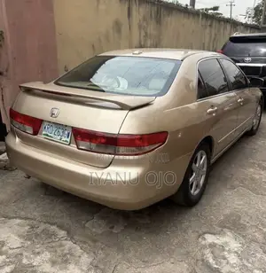 Honda Accord 2.0 Comfort Automatic 2005 Gold
