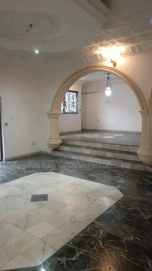 4bdrm Duplex in Cocaine Estate, Rumuogba for rent