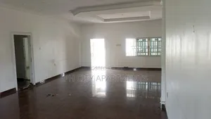 4bdrm Bungalow in GRA Phase 3 / Port-Harcourt for rent