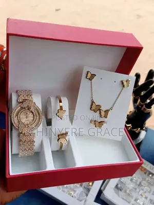 Pretty Little Pieces