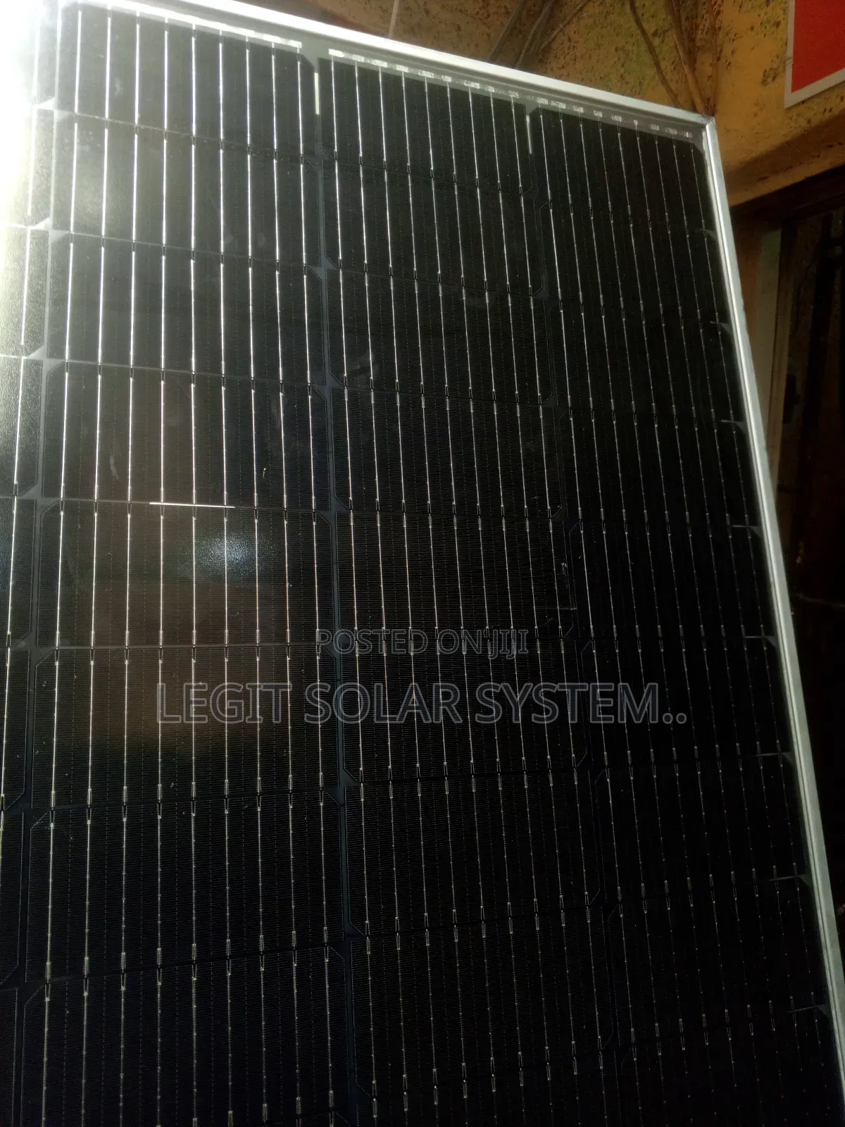 600 Watts Jinko Panel