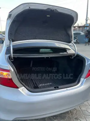 Toyota Camry LE 4dr Sedan (2.5L 4cyl 6A) 2014 Silver