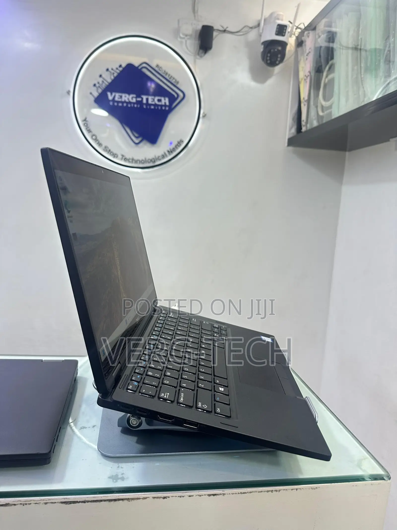 Laptop Dell Latitude 7390 16GB Intel Core i7 SSD 256GB