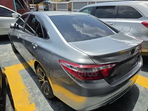Toyota Camry XSE 4dr Sedan (3.5L 6cyl 6A) 2015 Silver