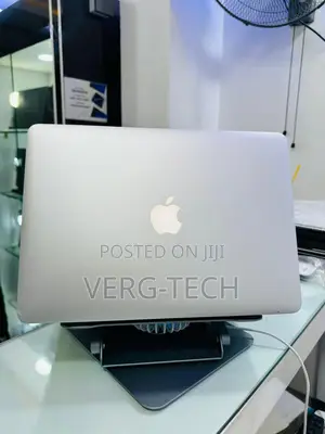 Laptop Apple MacBook Air 2017 8GB Intel Core i5 SSD 256GB