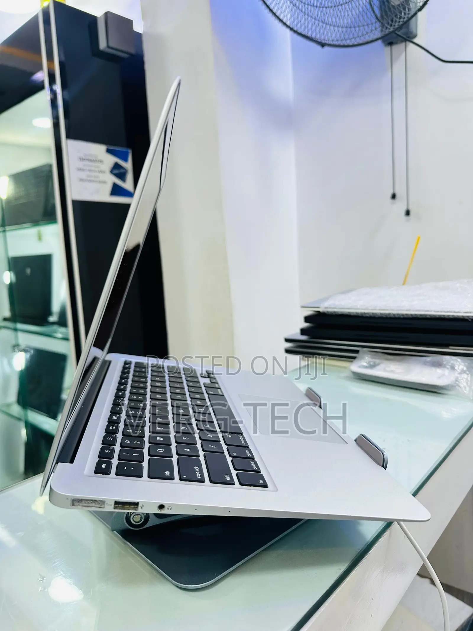 Laptop Apple MacBook Air 2017 8GB Intel Core i5 SSD 256GB