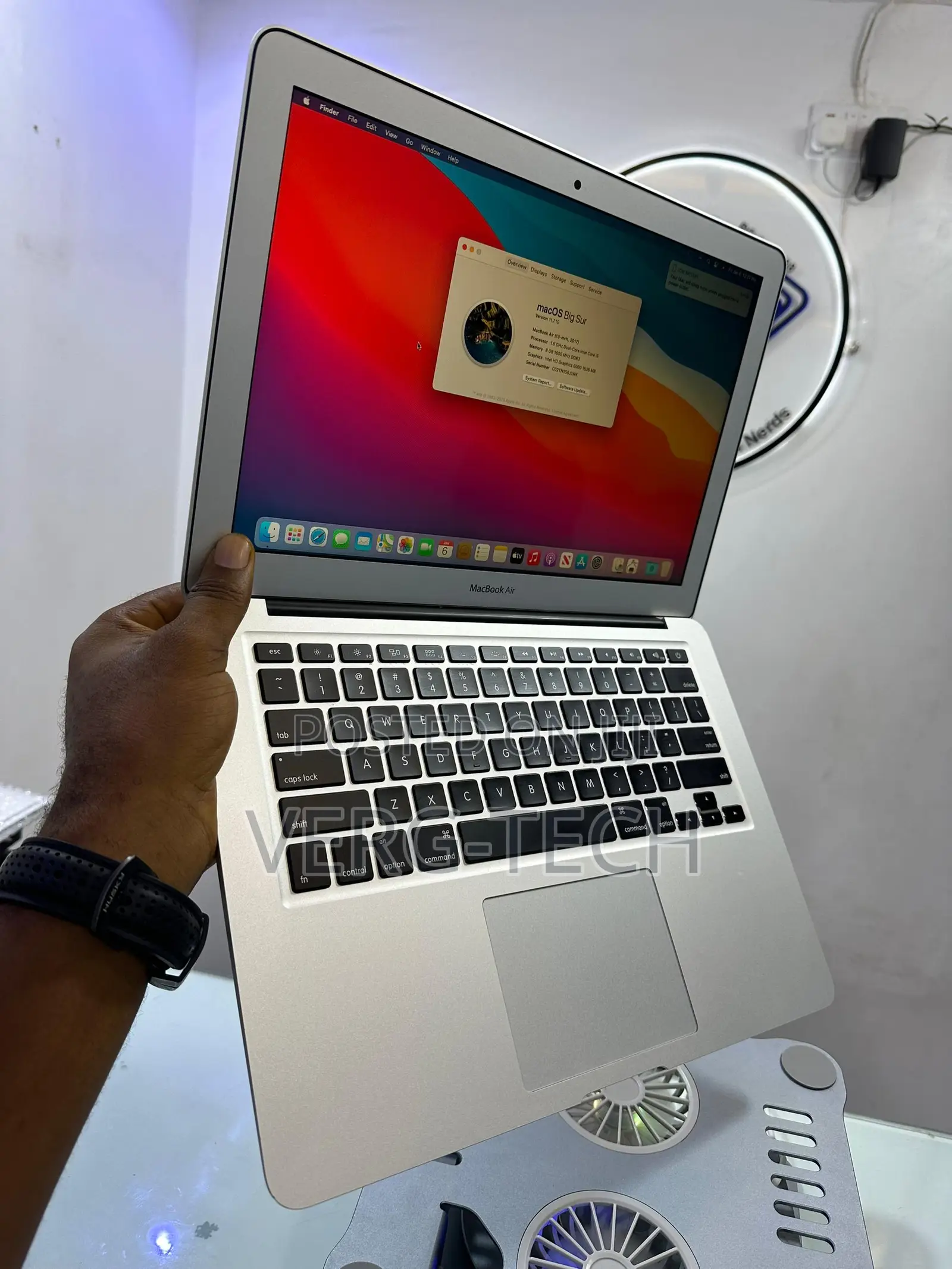 Laptop Apple MacBook Air 2017 8GB Intel Core i5 SSD 256GB