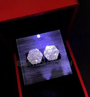 New in Design VVS Moissanite Zircon Earrings