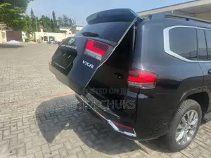 Toyota Land Cruiser 2025 Black