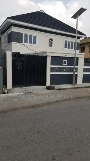 2 Bedroom Flat Off Bode Thomas Street