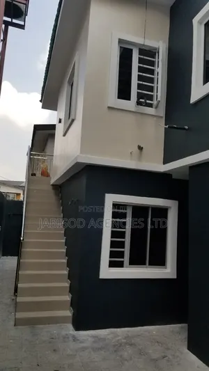 2 Bedroom Flat Off Bode Thomas Street