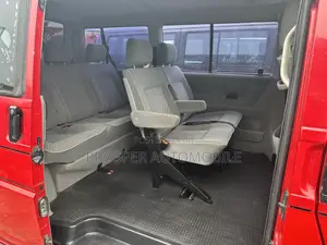 Volkswagen Transporter 2005 Red