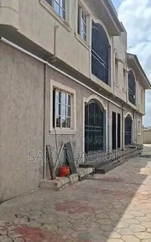Furnished 2bdrm Block of Flats in Peace Estate, Baruwa for sale