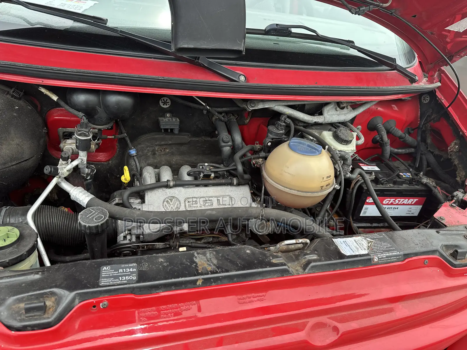 Volkswagen Transporter 2005 Red