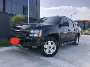 Chevrolet Avalanche 2012 Black
