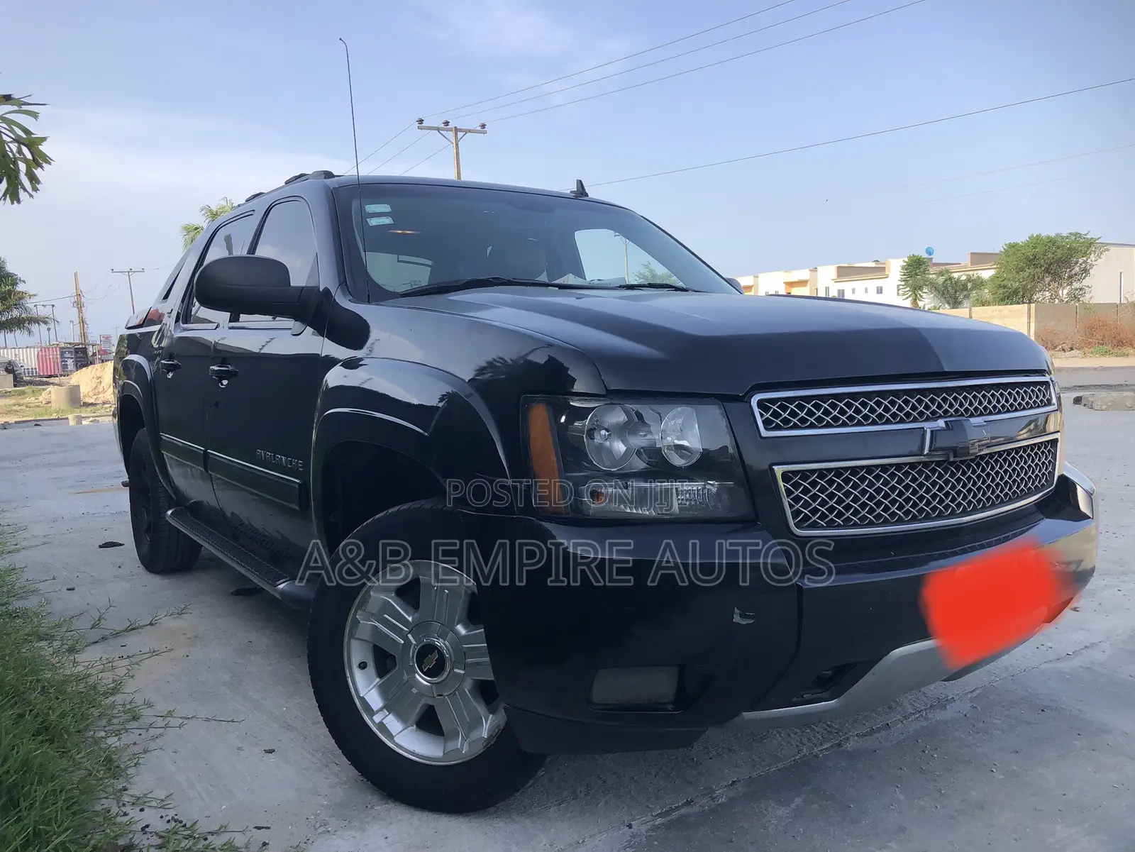 Chevrolet Avalanche 2012 Black