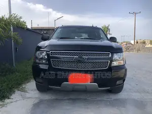 Chevrolet Avalanche 2012 Black