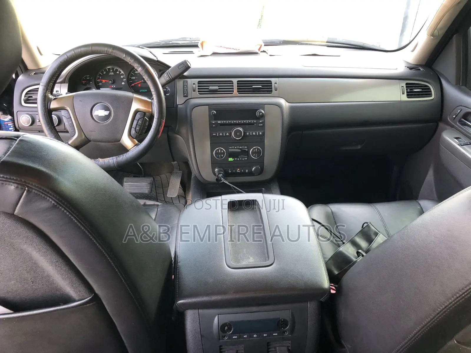 Chevrolet Avalanche 2012 Black