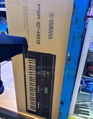 A Very High Quality Yamaha Keyboard PSR-E483 With Original Adaptor