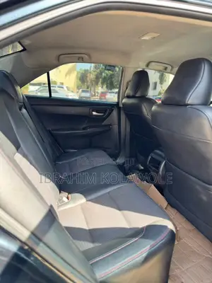 Toyota Camry SE 4dr Sedan (2.5L 4cyl 6A) 2016 Black