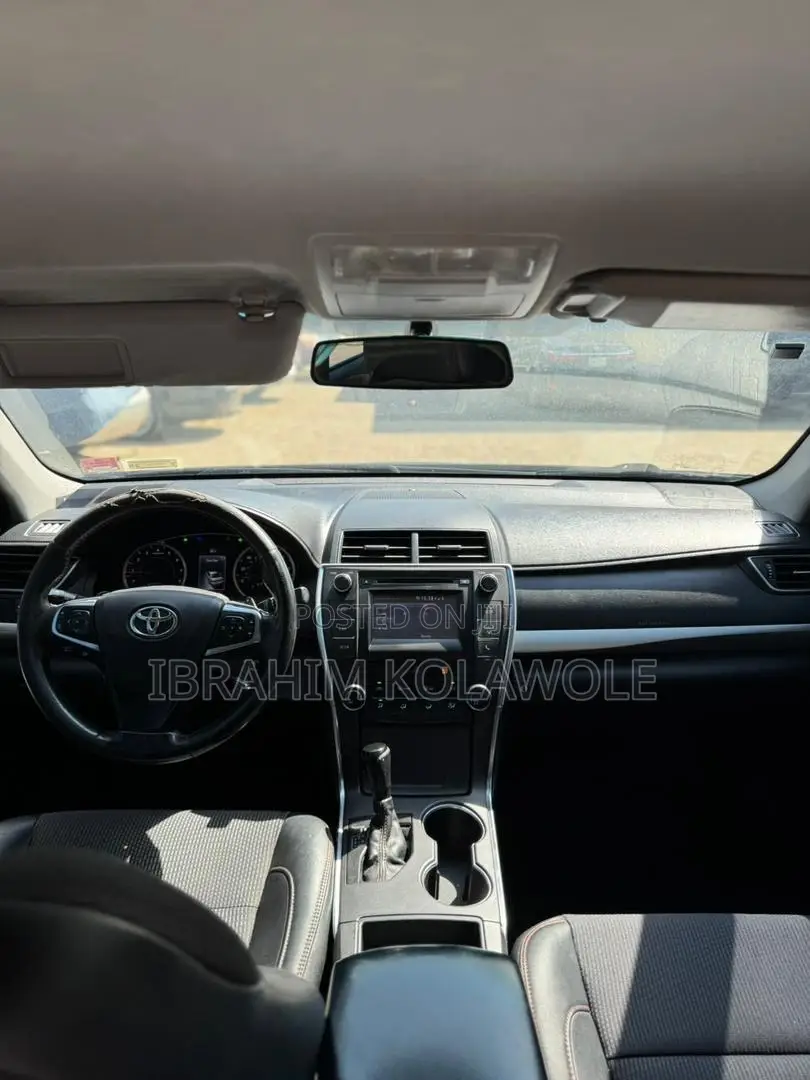 Toyota Camry SE 4dr Sedan (2.5L 4cyl 6A) 2016 Black