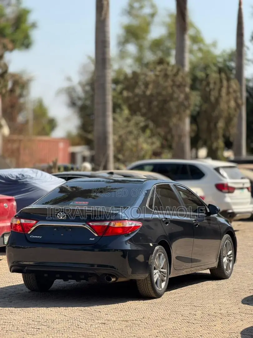 Toyota Camry SE 4dr Sedan (2.5L 4cyl 6A) 2016 Black