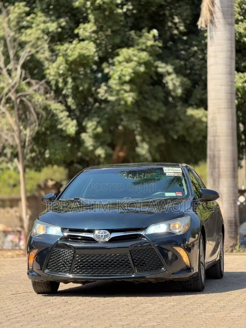 Toyota Camry SE 4dr Sedan (2.5L 4cyl 6A) 2016 Black